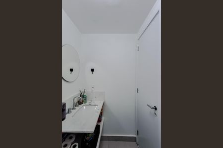 Banheiro de kitnet/studio para alugar com 1 quarto, 24m² em Jardim Vila Mariana, São Paulo