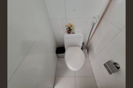 Apartamento para alugar com 68m², 2 quartos e 2 vagas Apartamento para alugar com 68m², 2 quartos e 2 vagasBanheiro