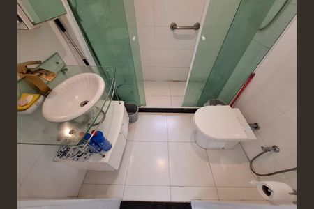 Banheiro  de apartamento para alugar com 2 quartos, 68m² em Lapa, Rio de Janeiro