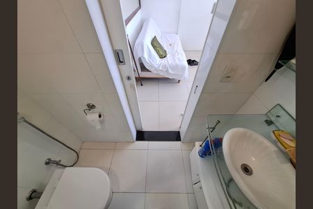Apartamento para alugar com 68m², 2 quartos e 2 vagas Apartamento para alugar com 68m², 2 quartos e 2 vagasBanheiro
