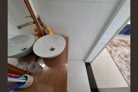 Apartamento para alugar com 68m², 2 quartos e 2 vagas Apartamento para alugar com 68m², 2 quartos e 2 vagasBanheiro