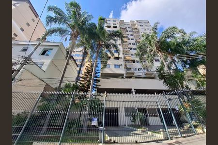 Apartamento para alugar com 68m², 2 quartos e 2 vagas Apartamento para alugar com 68m², 2 quartos e 2 vagasFachada