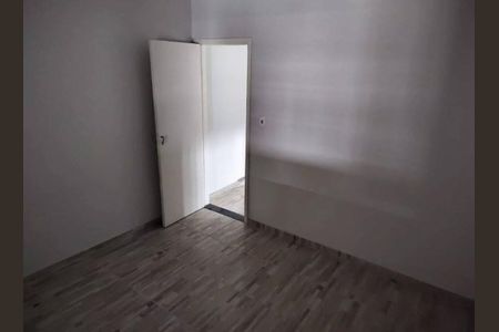 Quarto de casa à venda com 2 quartos, 91m² em Jardim Cambui, Santo André
