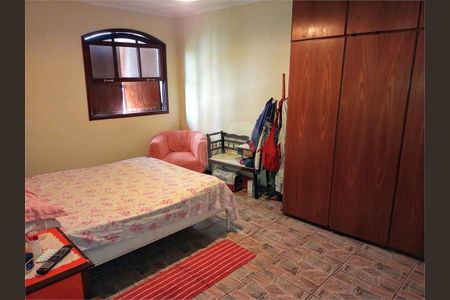 Casa à venda com 5 quartos, 820m² em Parque Arariba, São Paulo