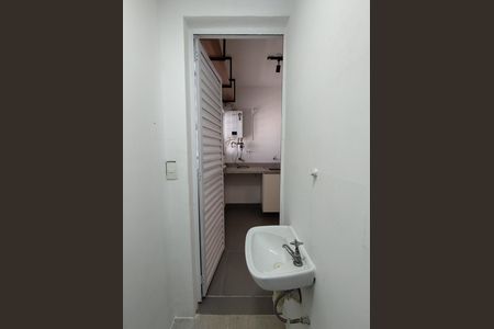 Apartamento à venda com 74m², 3 quartos e 1 vaga Apartamento à venda com 74m², 3 quartos e 1 vagaBanheiro de serviço