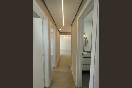 Apartamento à venda com 74m², 3 quartos e 1 vaga Apartamento à venda com 74m², 3 quartos e 1 vagaCorredor