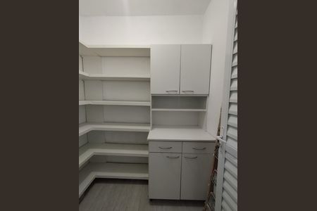 Apartamento à venda com 74m², 3 quartos e 1 vaga Apartamento à venda com 74m², 3 quartos e 1 vagaDispensa