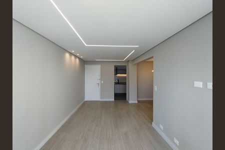 Apartamento à venda com 74m², 3 quartos e 1 vaga Apartamento à venda com 74m², 3 quartos e 1 vagaSala