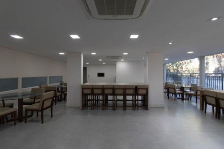 Apartamento para alugar com 140m², 3 quartos e 3 vagas Apartamento para alugar com 140m², 3 quartos e 3 vagasÁrea comum - Salão de festas