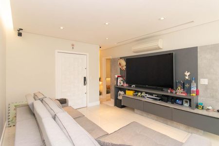 Apartamento para alugar com 140m², 3 quartos e 3 vagas Apartamento para alugar com 140m², 3 quartos e 3 vagasSala