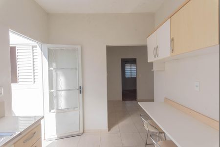 Casa para alugar com 90m², 2 quartos e 1 vagaCozinha