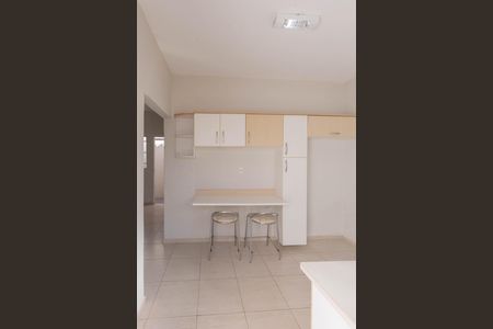 Casa para alugar com 90m², 2 quartos e 1 vagaCozinha