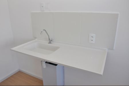 Detalhe - Kitnet / studio - Quarto e Cozinha de apartamento para alugar com 1 quarto, 17m² em Vila Arcadia, São Paulo