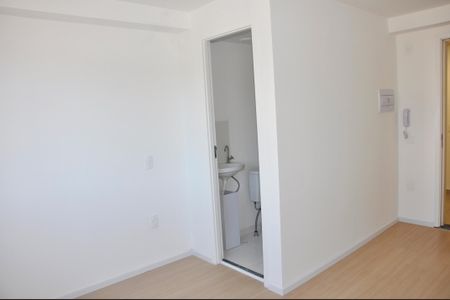 Apartamento para alugar com 17m², 1 quarto e sem vaga Apartamento para alugar com 17m², 1 quarto e sem vagaDetalhe - Kitnet / studio - Quarto e Cozinha