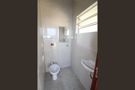 Casa para alugar com 60m², 1 quarto e sem vagaÁrea Externa Banheiro