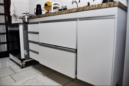 Casa à venda com 127m², 2 quartos e sem vaga Casa à venda com 127m², 2 quartos e sem vagaDetalhe - Cozinha