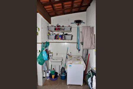 Casa à venda com 127m², 2 quartos e sem vaga Casa à venda com 127m², 2 quartos e sem vagaDetalhe - Cozinha