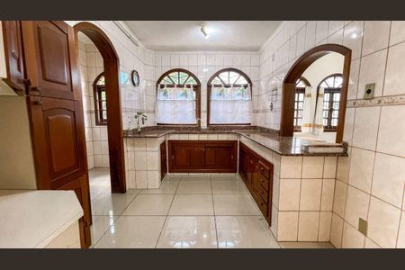Casa para alugar com 518m², 1 quarto e 3 vagas