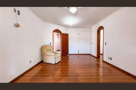 Casa para alugar com 518m², 1 quarto e 3 vagas