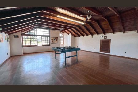 Casa para alugar com 518m², 1 quarto e 3 vagas