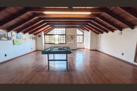 Casa para alugar com 518m², 1 quarto e 3 vagas