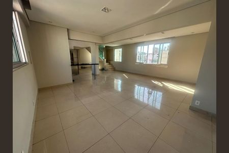 Apartamento para alugar com 190m², 3 quartos e 2 vagas Apartamento para alugar com 190m², 3 quartos e 2 vagasSala