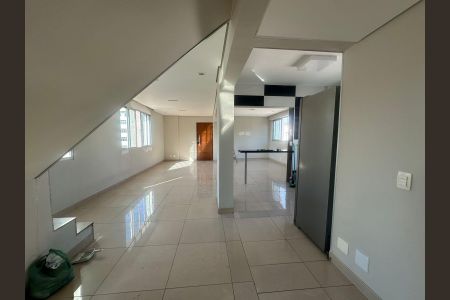 Apartamento para alugar com 190m², 3 quartos e 2 vagas Apartamento para alugar com 190m², 3 quartos e 2 vagasSala