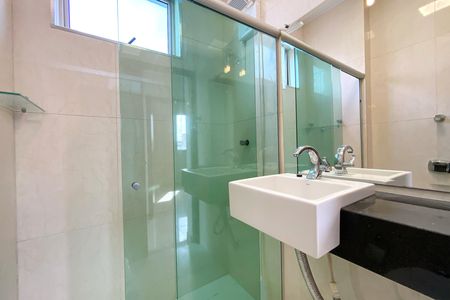 Apartamento para alugar com 190m², 3 quartos e 2 vagas Apartamento para alugar com 190m², 3 quartos e 2 vagasBanheiro