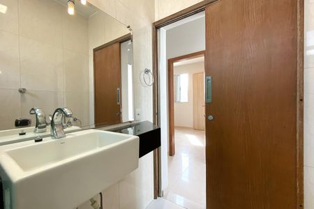 Apartamento para alugar com 190m², 3 quartos e 2 vagas Apartamento para alugar com 190m², 3 quartos e 2 vagasBanheiro