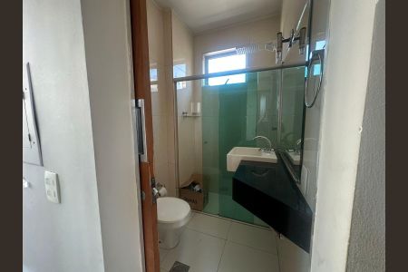 Apartamento para alugar com 190m², 3 quartos e 2 vagas Apartamento para alugar com 190m², 3 quartos e 2 vagasBanheiro