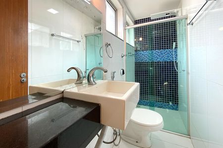 Apartamento para alugar com 190m², 3 quartos e 2 vagas Apartamento para alugar com 190m², 3 quartos e 2 vagasBanheiro da Suíte