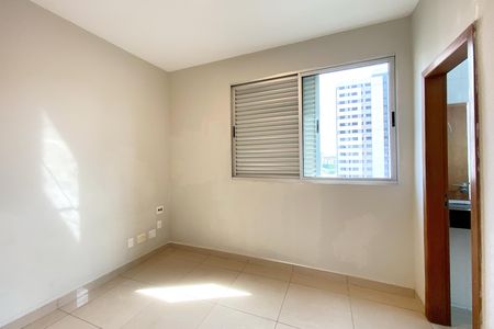 Apartamento para alugar com 190m², 3 quartos e 2 vagas Apartamento para alugar com 190m², 3 quartos e 2 vagasSuite 2
