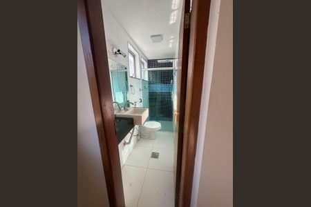 Apartamento para alugar com 190m², 3 quartos e 2 vagas Apartamento para alugar com 190m², 3 quartos e 2 vagasBanheiro