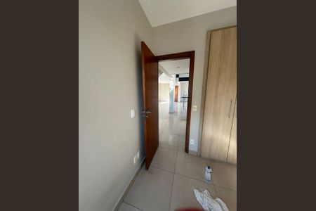 Apartamento para alugar com 190m², 3 quartos e 2 vagas Apartamento para alugar com 190m², 3 quartos e 2 vagasBanheiro