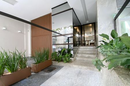 Apartamento para alugar com 190m², 3 quartos e 2 vagas Apartamento para alugar com 190m², 3 quartos e 2 vagasFachada