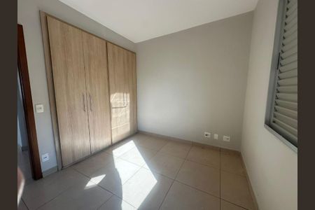 Apartamento para alugar com 190m², 3 quartos e 2 vagas Apartamento para alugar com 190m², 3 quartos e 2 vagasQuarto