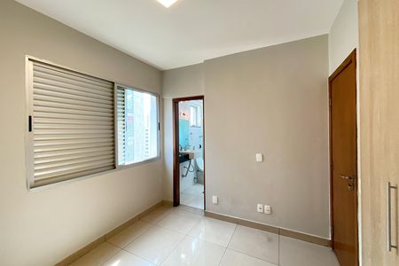 Apartamento para alugar com 190m², 3 quartos e 2 vagas Apartamento para alugar com 190m², 3 quartos e 2 vagasSuite