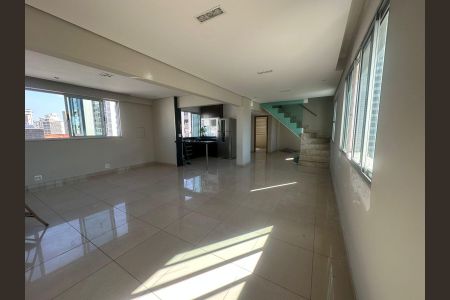 Apartamento para alugar com 190m², 3 quartos e 2 vagas Apartamento para alugar com 190m², 3 quartos e 2 vagasSala
