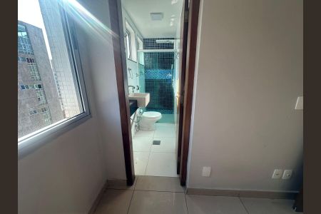 Apartamento para alugar com 190m², 3 quartos e 2 vagas