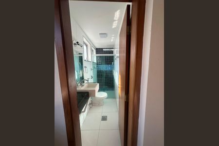Apartamento para alugar com 190m², 3 quartos e 2 vagas Apartamento para alugar com 190m², 3 quartos e 2 vagasBanheiro