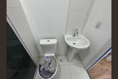 Banheiro de apartamento para alugar com 2 quartos, 35m² em Jaguaribe, Osasco