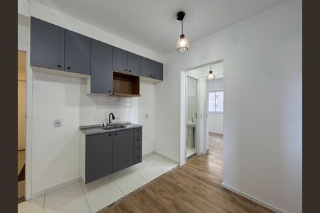 Cozinha de apartamento para alugar com 2 quartos, 35m² em Jaguaribe, Osasco