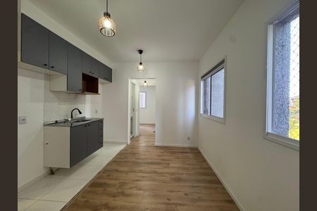 Sala/Cozinha de apartamento para alugar com 2 quartos, 35m² em Jaguaribe, Osasco