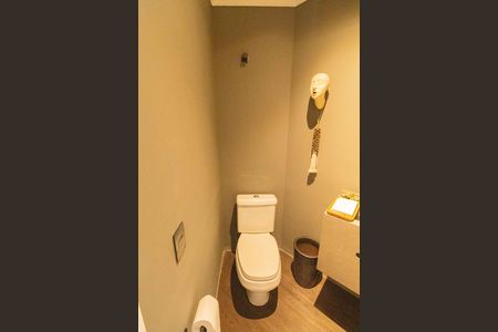 Apartamento à venda com 200m², 4 quartos e 4 vagas Apartamento à venda com 200m², 4 quartos e 4 vagasLavabo