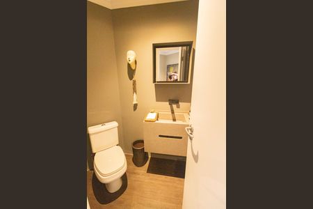 Apartamento à venda com 200m², 4 quartos e 4 vagas Apartamento à venda com 200m², 4 quartos e 4 vagasLavabo