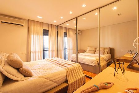 Apartamento à venda com 200m², 4 quartos e 4 vagas Apartamento à venda com 200m², 4 quartos e 4 vagasSuíte 3