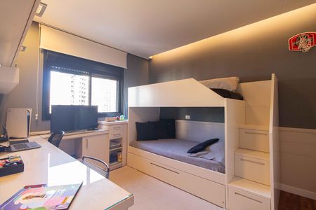 Apartamento à venda com 200m², 4 quartos e 4 vagas Apartamento à venda com 200m², 4 quartos e 4 vagasSuíte 2