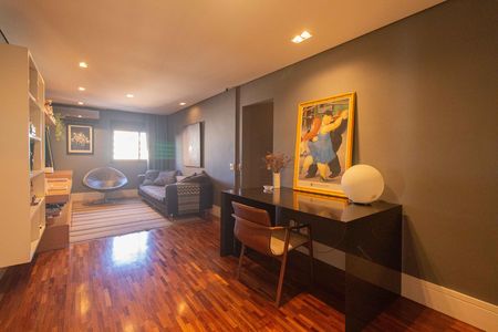 Apartamento à venda com 200m², 4 quartos e 4 vagas Apartamento à venda com 200m², 4 quartos e 4 vagasSala