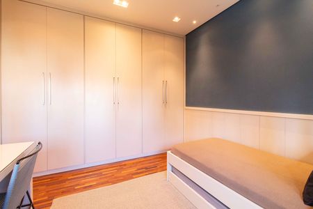 Apartamento à venda com 200m², 4 quartos e 4 vagas Apartamento à venda com 200m², 4 quartos e 4 vagasSuíte 1