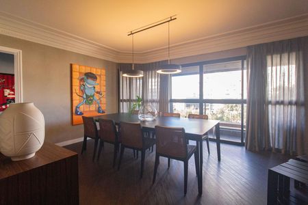 Apartamento à venda com 200m², 4 quartos e 4 vagas Apartamento à venda com 200m², 4 quartos e 4 vagasSala 2